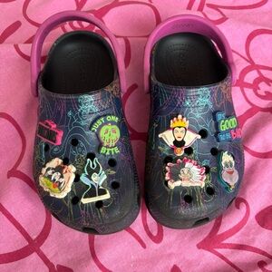 CROCS Girl’s Disney Villain Clogs Sz 12C